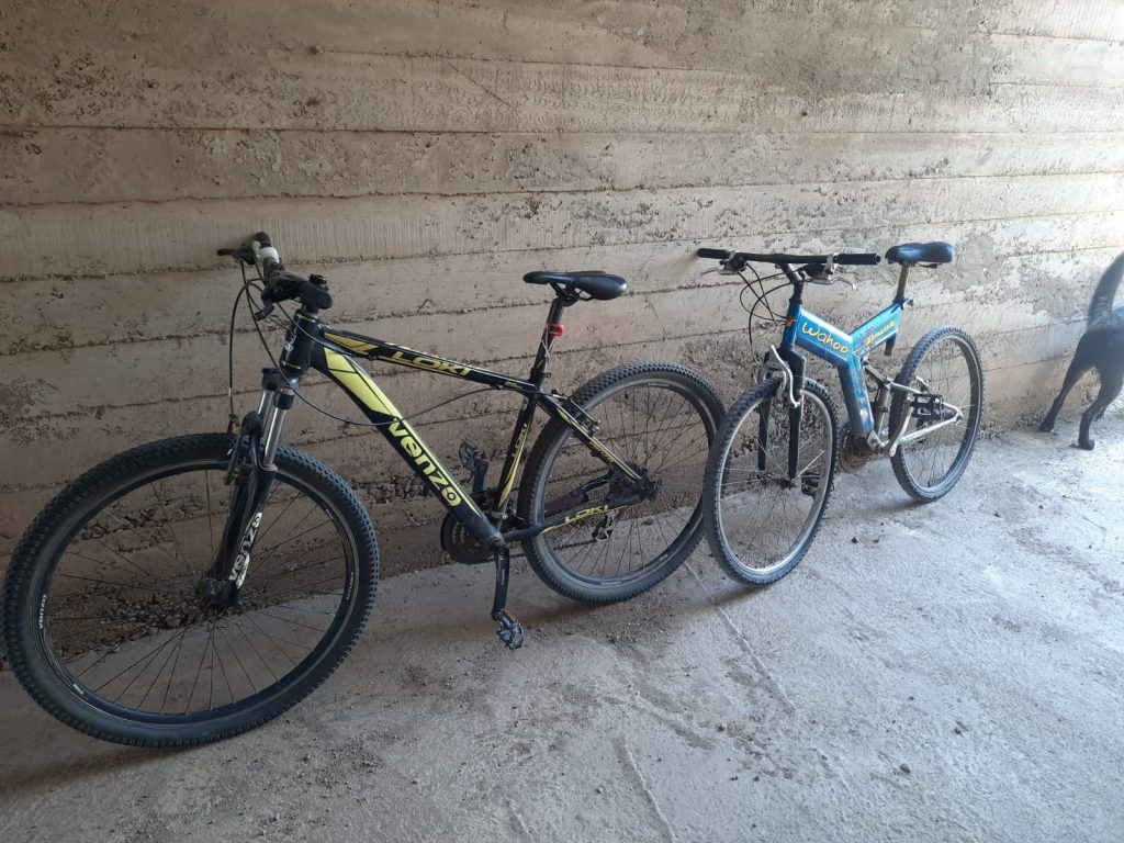 DOS CICLISTAS SUFRIERON UN ACCIDENTE EN LA RN9, EN SINSACATE