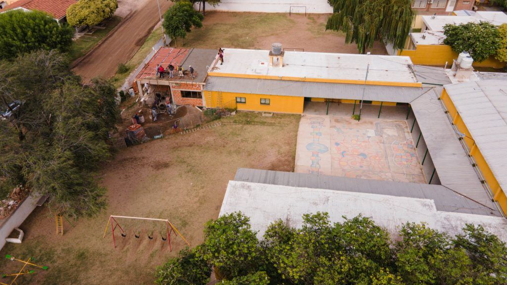 EL MUNICIPIO CAROYENSE INVIERTE 8,5 MILLONES DE PESOS EN LA ESCUELA LOS INMIGRANTES