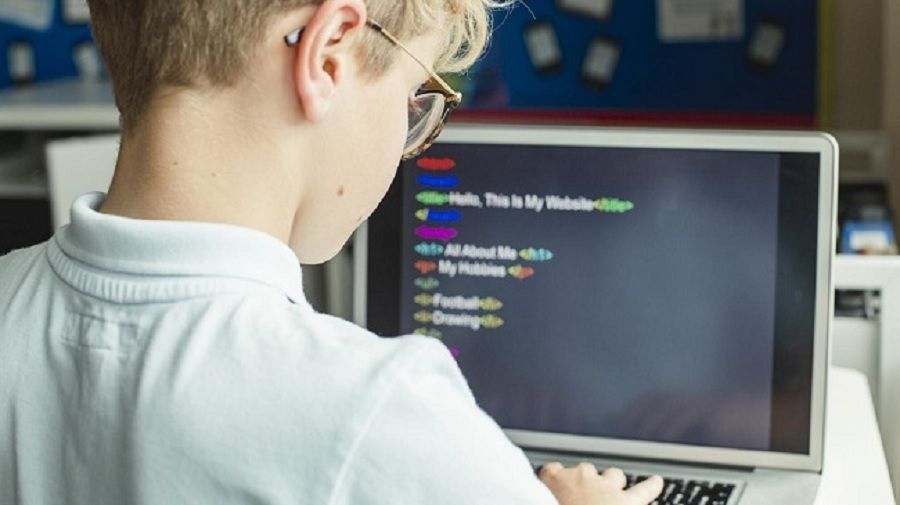 JESUS MARÍA LANZA EL “CLUB DE LOS PEQUEÑOS PROGRAMADORES” PARA NIÑOS Y NIÑAS DE LA CIUDAD