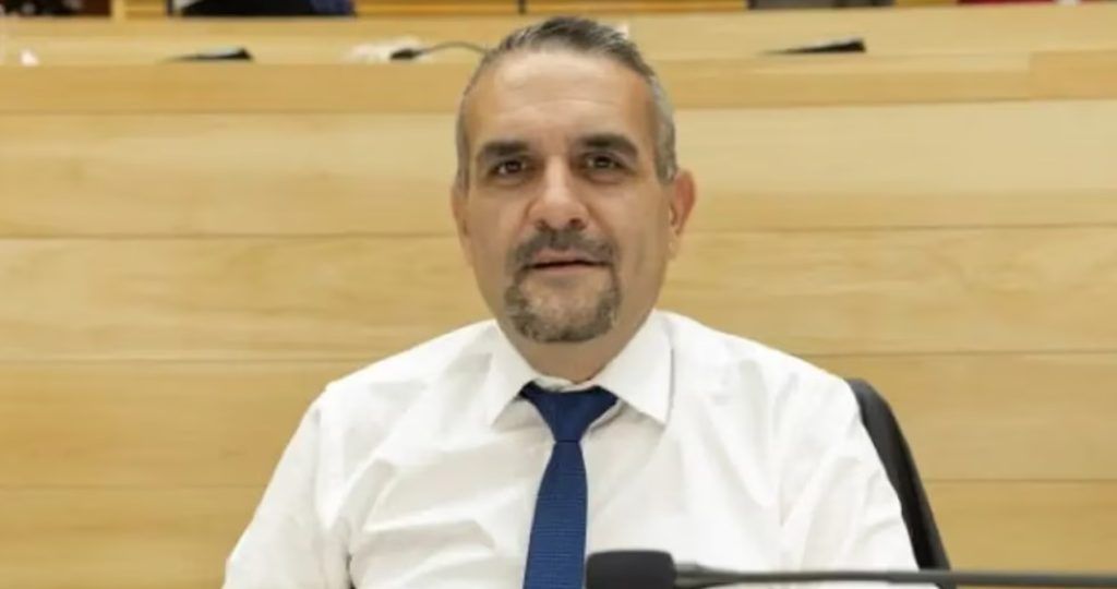 SUSPENDEN A UN LEGISLADOR CORDOBES POR UNA DENUNCIA DE VIOLENCIA FAMILIAR