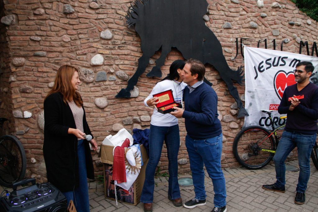 CAROLINA MALDONADO RECIBIÓ LA LLAVE DE LA CIUDAD DE COLONIA CAROYA