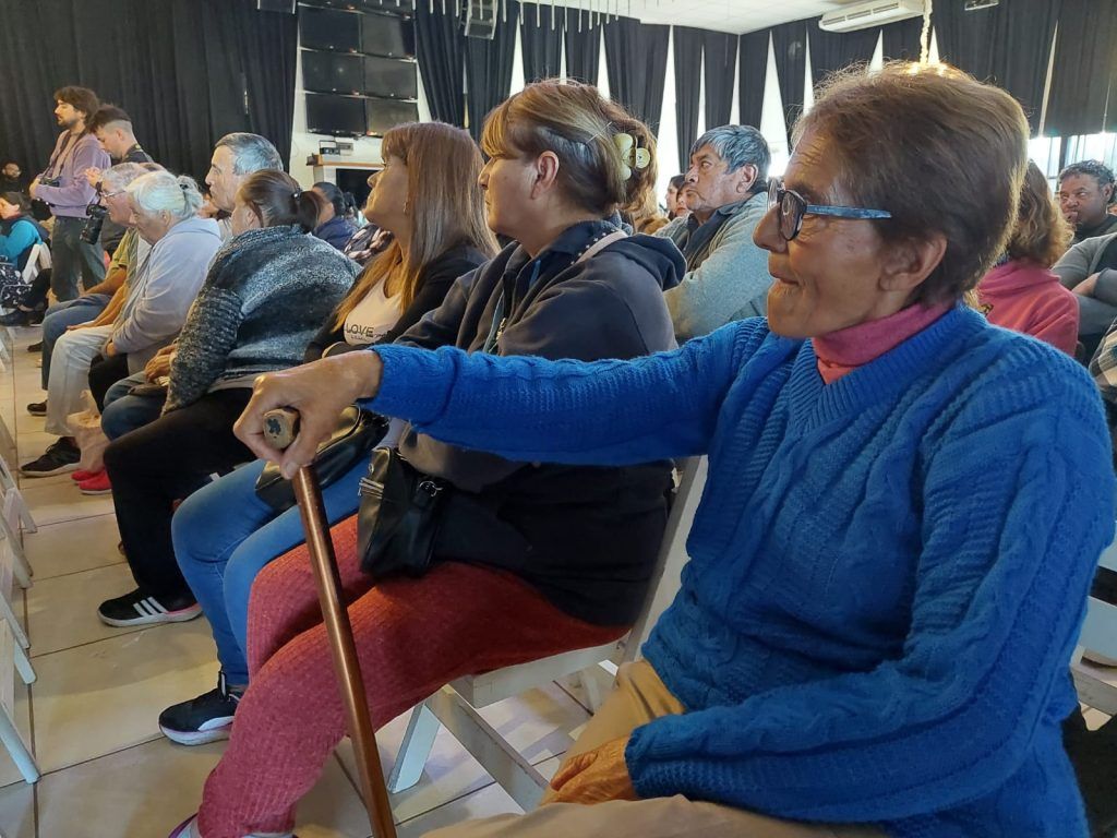 VECINOS DE BARRIO LA COSTANERA YA SON LEGITIMOS DUEÑOS DE SUS TERRENOS EN JESUS MARÍA