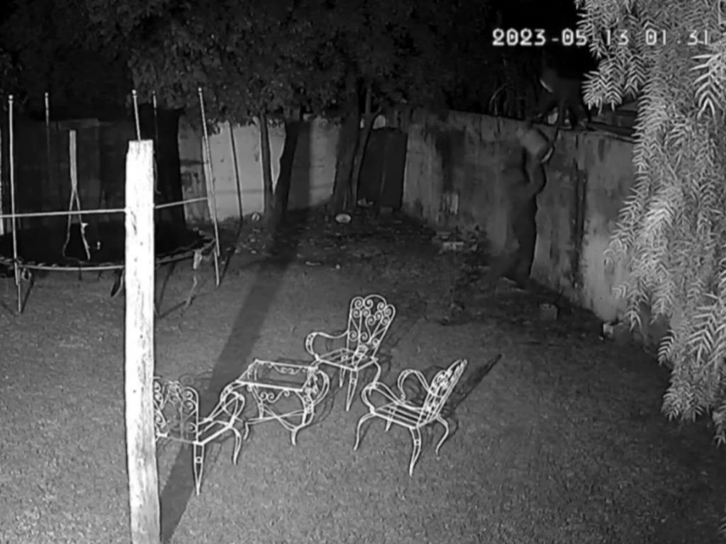ASI LE ROBABAN LA GARRAFA A UN VECINO DE VILLA DEL TOTORAL