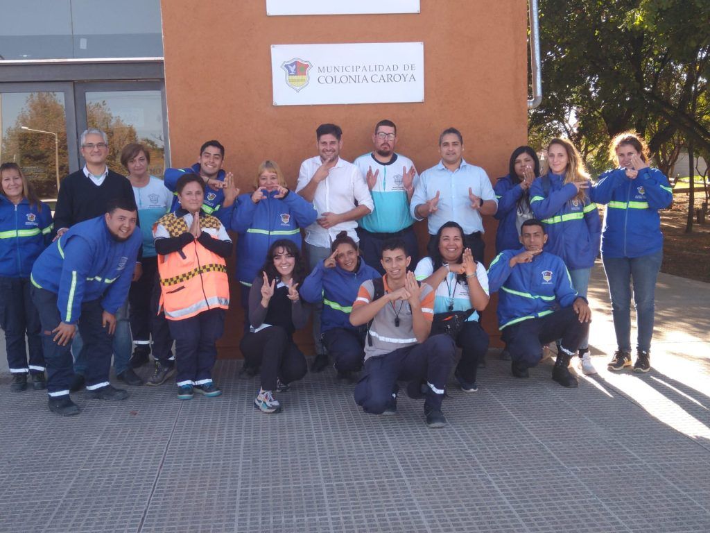 COLONIA CAROYA CAPACITÓ A AGENTES EN LENGUA DE SEÑAS