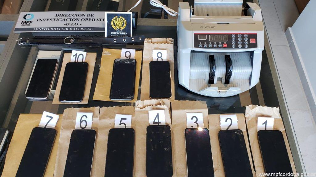 DETIENEN A UN HOMBRE POR SUPUESTA PROMOCIÓN DE LA PROSTITUCIÓN POR INTERNET