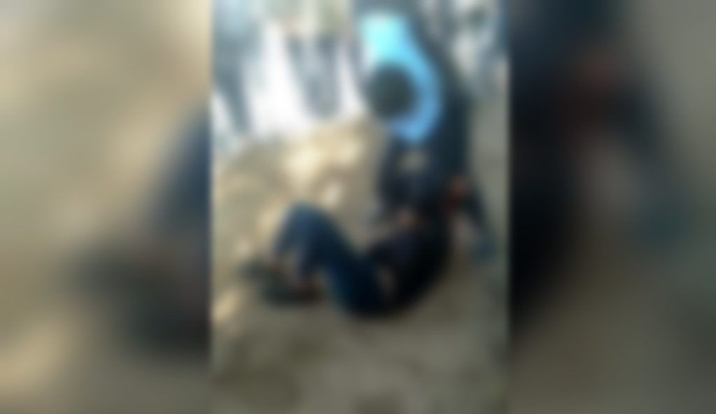 UN MENOR DE 14 AÑOS INTERNADO TRAS RECIBIR UNA GOLPIZA A LA SALIDA DE LA ESCUELA EN CRUZ DEL EJE