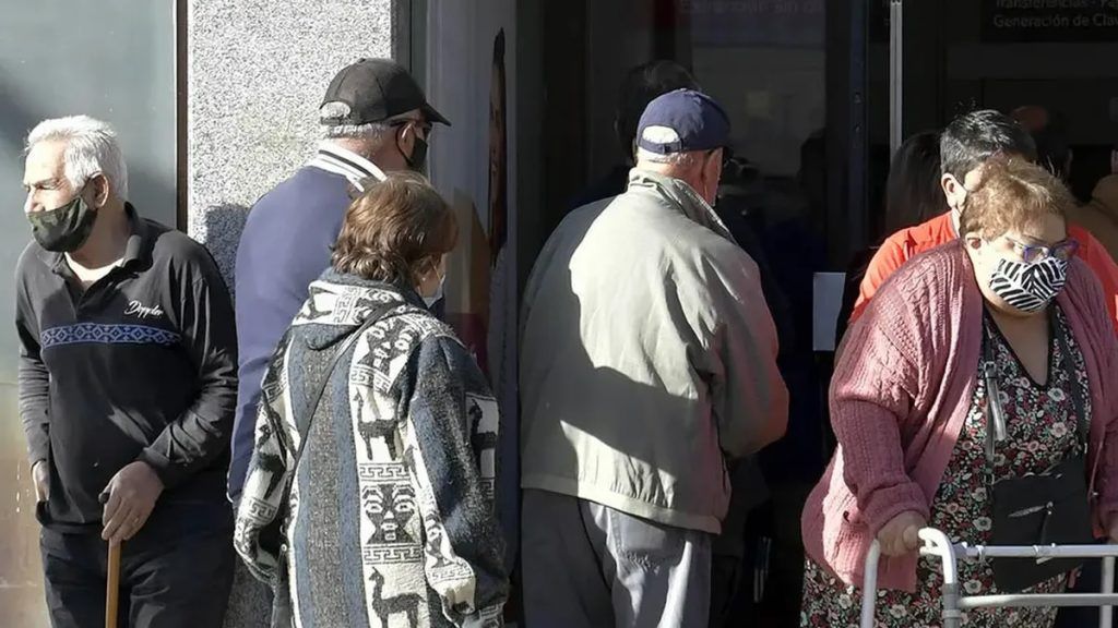 EL GOBIERNO NACIONAL OFICIALIZÓ EL PAGO DEL REFUERZO A LAS JUBLACIONES Y PENSIONES
