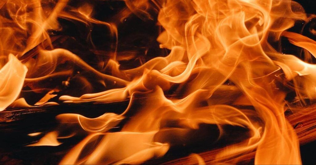 BOMBEROS CONTROLARON UN INCENDIO DE MONTICULOS ALGODÓN A GRANEL EN EL BRETE