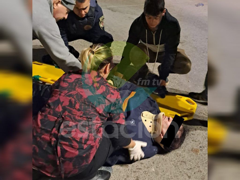 CRUZ DEL EJE: UN AUTO Y UNA MOTO INTENTARON ESQUIVAR UN GATO Y EL MOTOCICLISTA TERMINÓ HERIDO