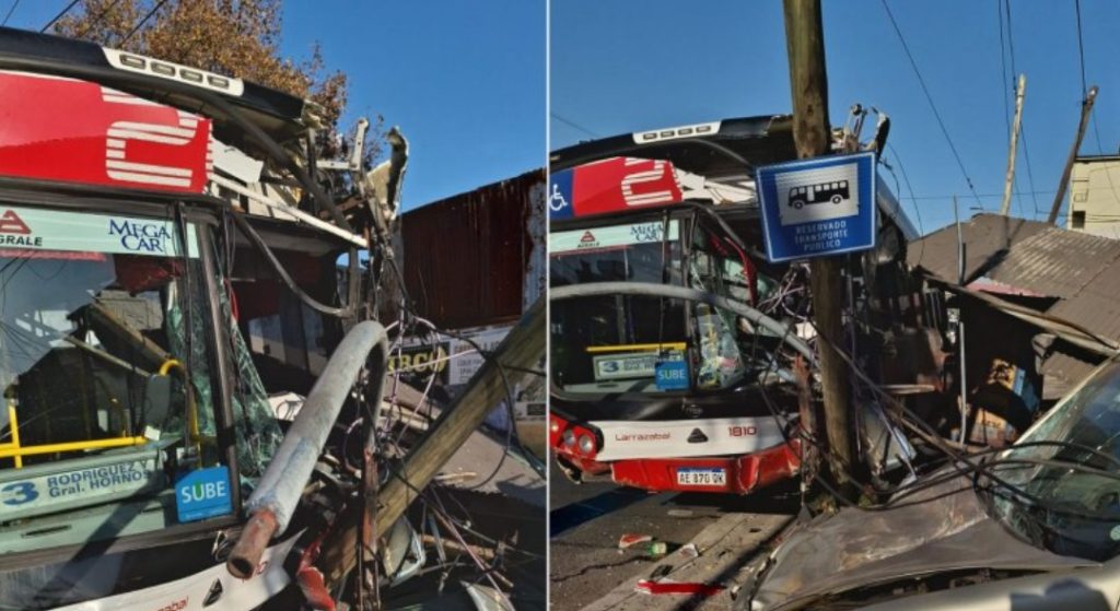 UN CHOFER SE DESCOMPENSÓ Y ATROPELLÓ A NUEVE PERSONAS