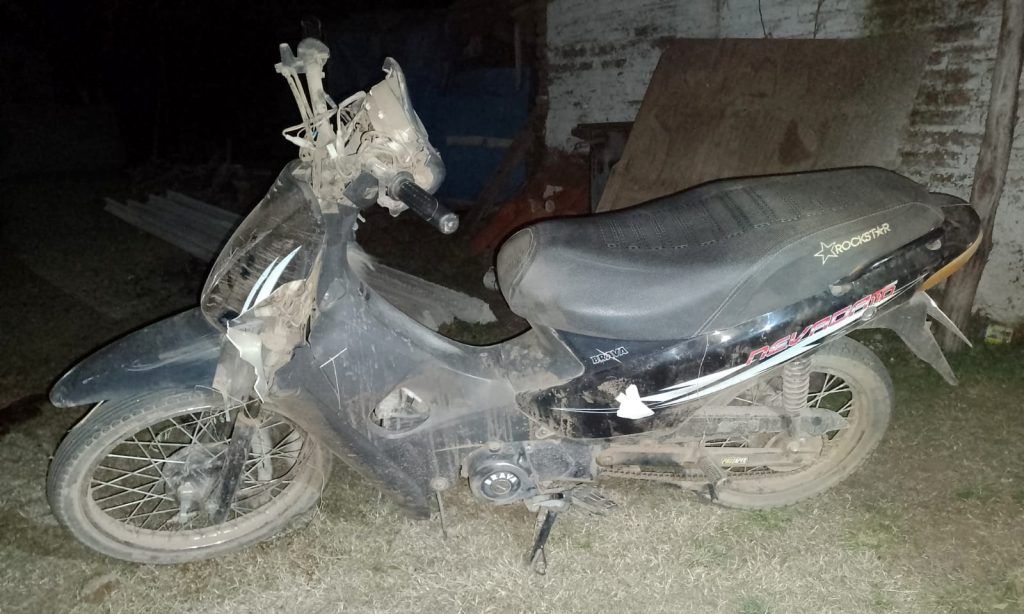 UN JOVEN RESULTÓ HERIDO TRAS ACCIDENTARSE CON SU MOTO CERCA DE LA DORMIDA