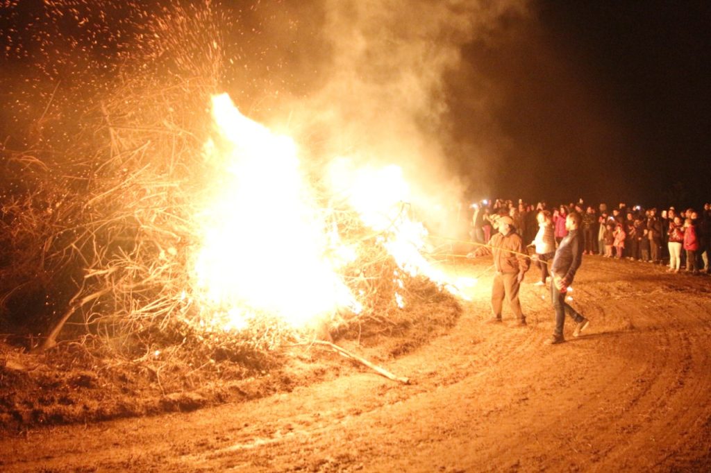 EL JUEVES 29 SE ENCENDERÁ LA TRADICIONAL FOGATA DE SAN PEDRO Y SAN PABLO EN COLONIA CAROYA
