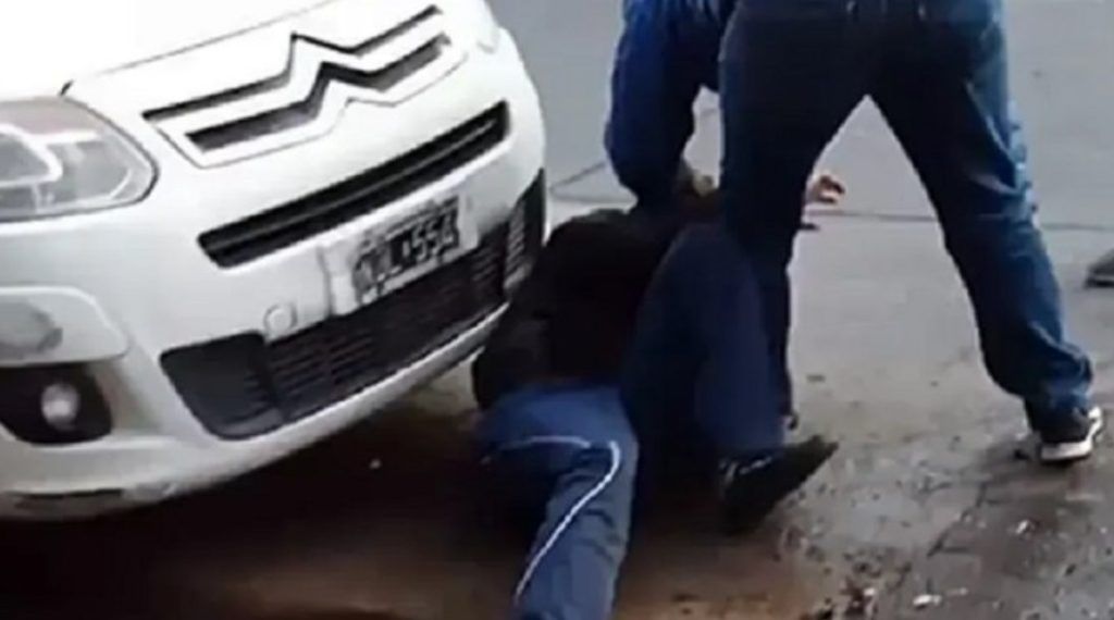 UN REPARTIDOR SUFRIÓ UNA PALIZA PORQUE UN CONDUCTOR NO LE QUISO DAR LOS DATOS DEL SEGURO TRAS UN CHOQUE