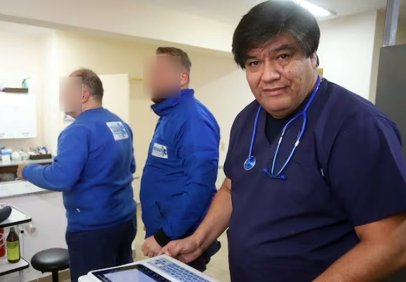 DETUVIERON POR ESTAFAS AL DOCTOR MOLINA DE LA COLINA, EX TITULAR DEL TEM DE TOTORAL