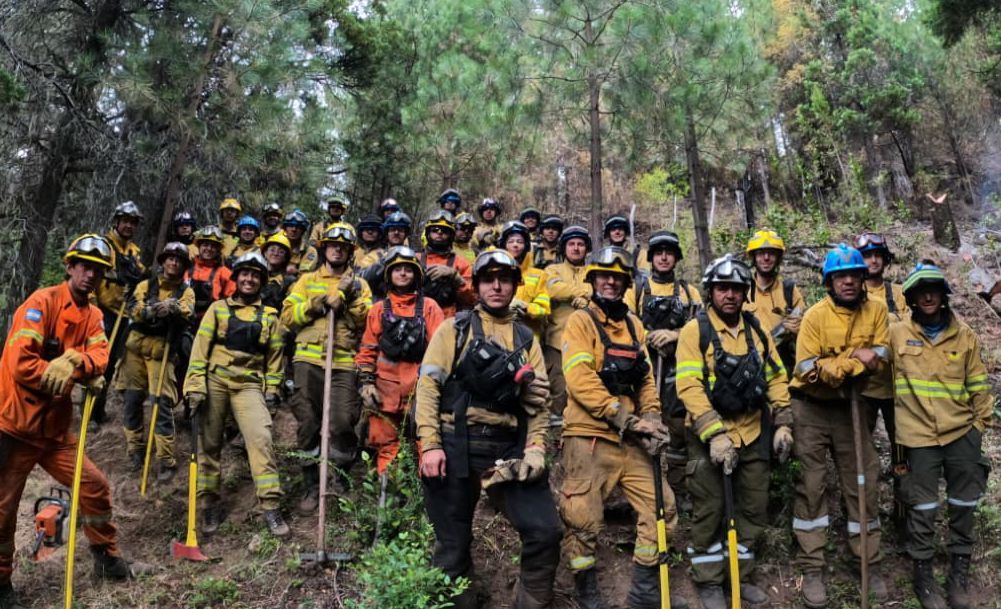 MÁS DE 150 BOMBEROS COLABORARON EN CHUBUT