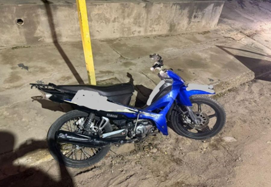 CRUZ DEL EJE: DEMORARON A UN MENOR A BORDO DE UNA MOTO POR MANIOBRAS PELIGROSAS