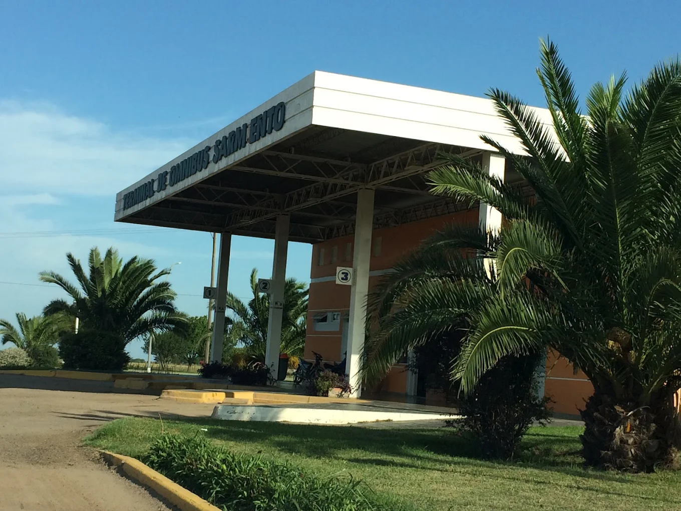APREHENDIERON A UN MENOR QUE AGREDIÓ VERBALMENTE AL PERSONAL DE LIMPIEZA DE LA TERMINAL DE SARMIENTO