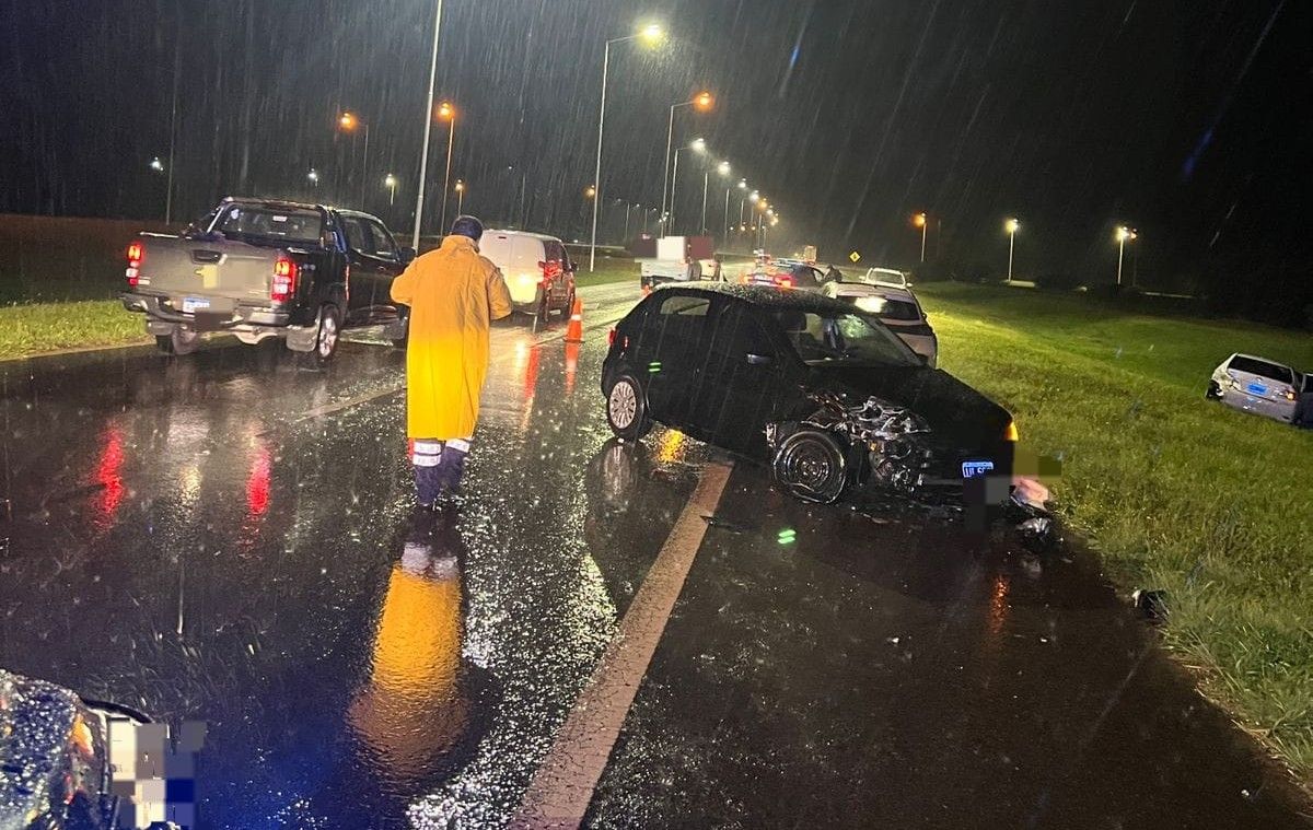 UN TRIPLE CHOQUE EN LA RUTA 9 DEJÓ COMO SALDO UN HERIDO LEVE EN JUÁREZ CELMAN