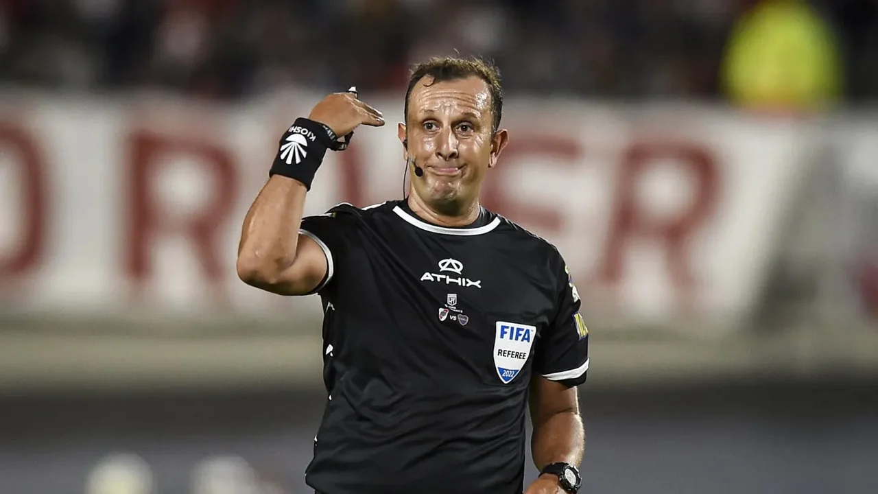 CONFIRMADO: VA A HABER TRES ÁRBITROS ARGENTINOS EN UN MUNDIAL POR PRIMERA VEZ