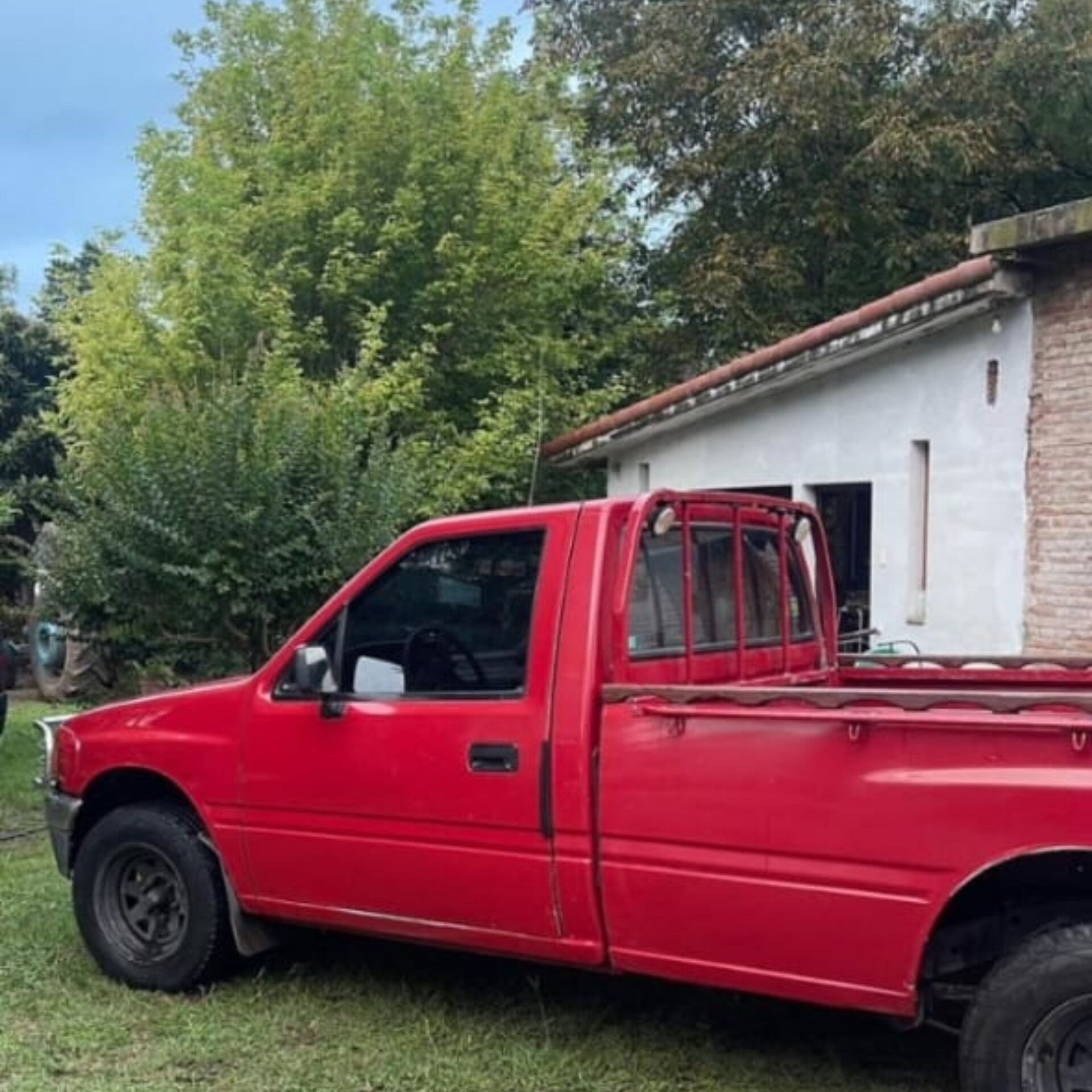 VIOLENTO ASALTO A VECINOS DE LA PAMPA: SE LLEVARON SU CAMIONETA