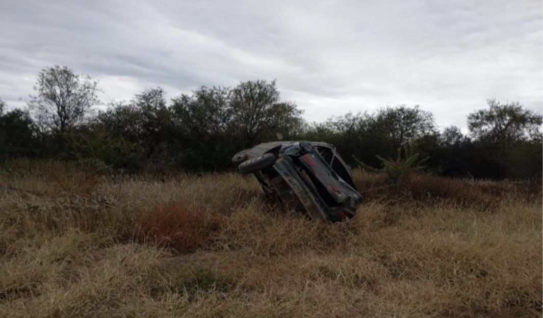 CRUZ DEL EJE: VARIOS HERIDOS EN UN VUELCO EN LA RUTA 16
