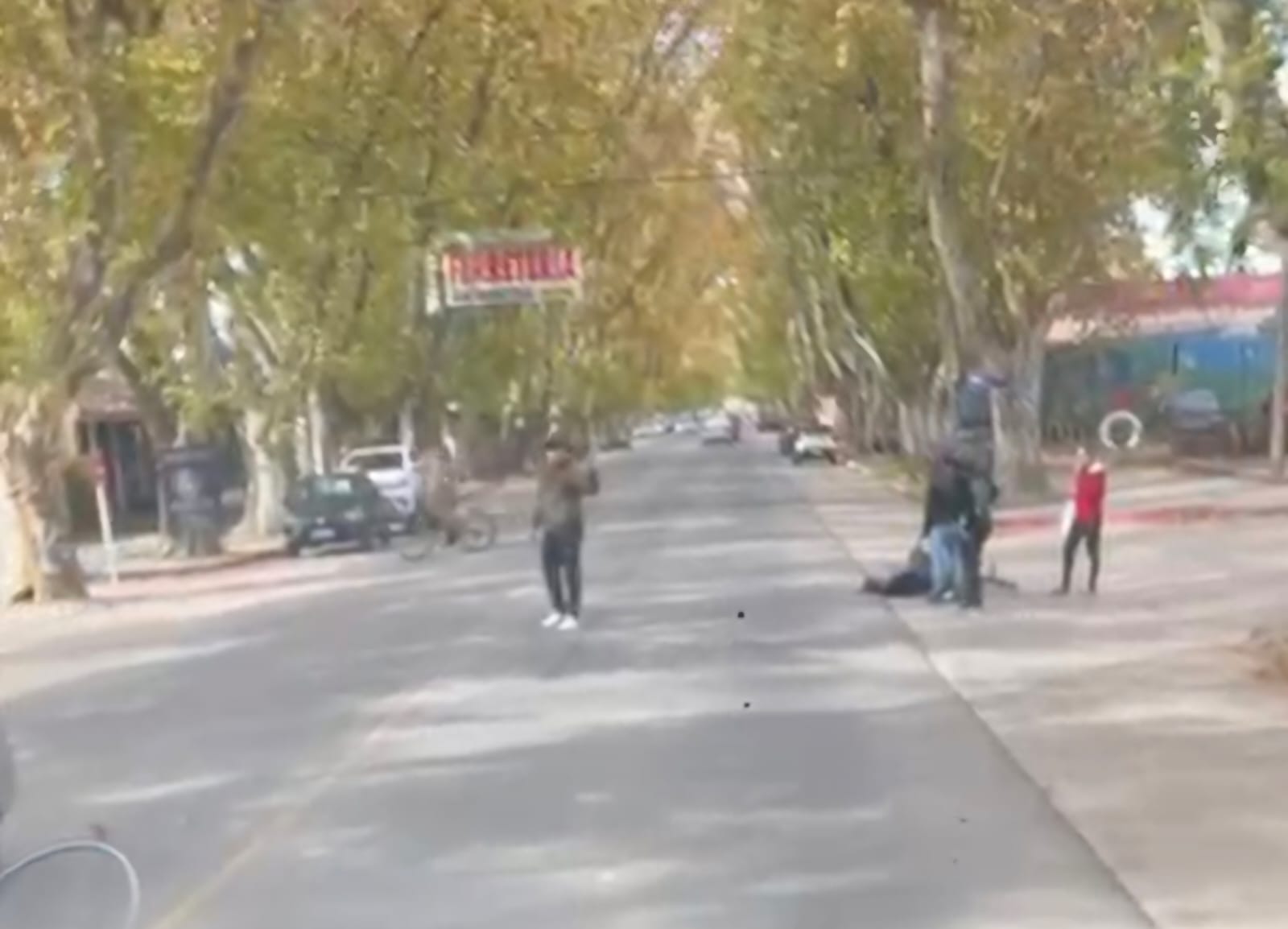 COLISIÓN ENTRE UNA CAMIONETA Y UNA BICICLETA EN LA INTERSECCIÓN DE CALLE 32 Y AVENIDA SAN MARTÍN