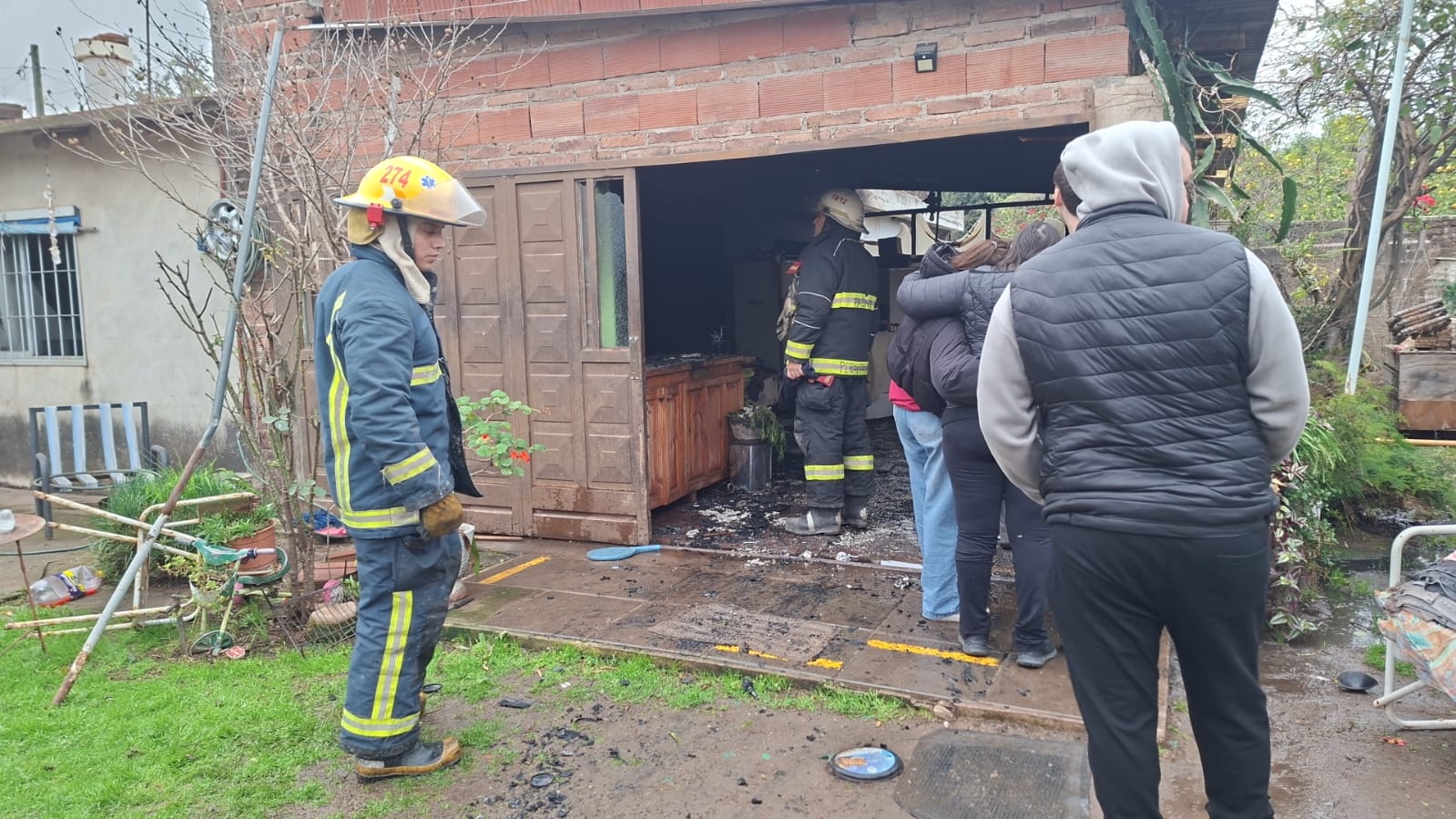 INCENDIO EN UNA VIVIENDA EN COLONIA CAROYA
