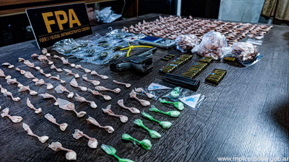 CÓRDOBA: LA FPA DESMANTELÓ UNA ORGANIZACIÓN NARCOCRIMINAL, INCAUTÓ MÁS DE 3000 DOSIS DE DROGAS Y DETUVO A DOCE PERSONAS