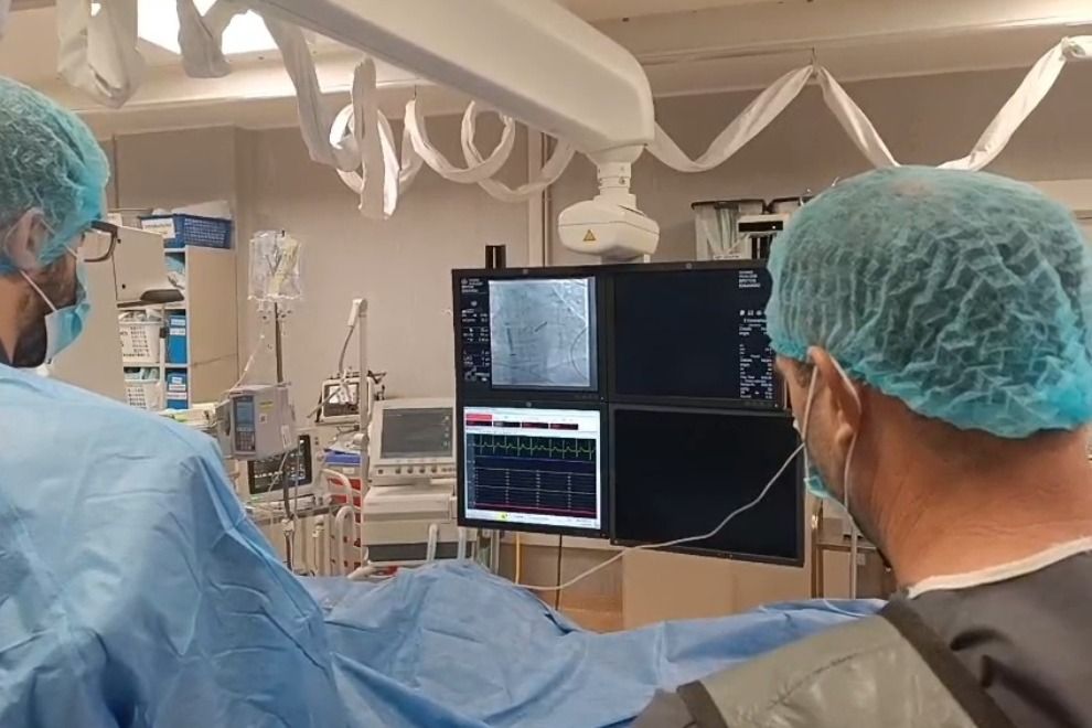 NUEVO HITO DE LA SALUD PÚBLICA: REALIZARON EL PRIMER IMPLANTE DE MARCAPASOS SIN CABLES EN UN HOSPITAL PROVINCIAL