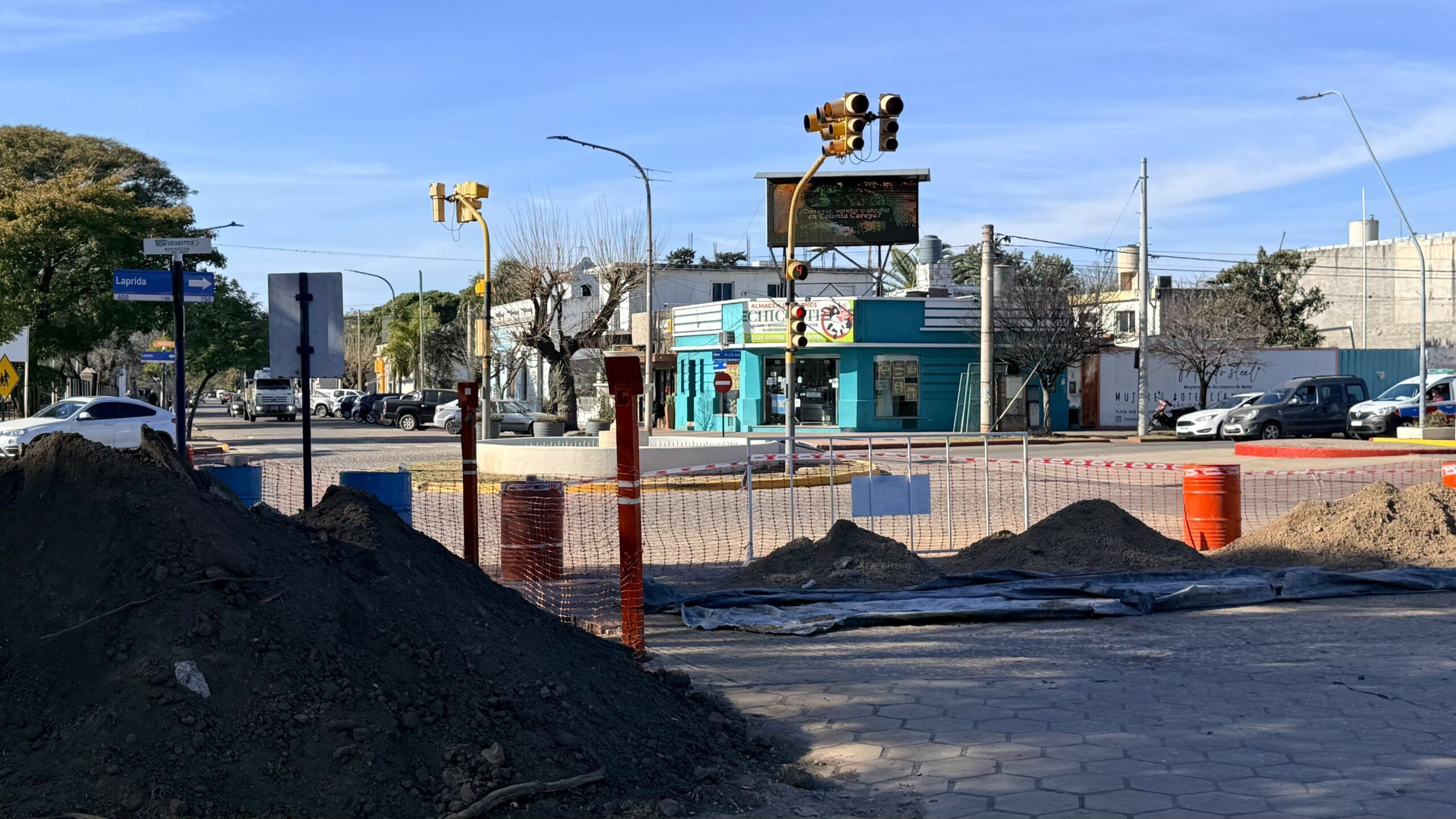DESVÍO DE TRÁNSITO POR OBRAS EN LA INTERSECCIÓN DE CÓRDOBA Y JULIO A. ROCA EN JESUS MARÍA