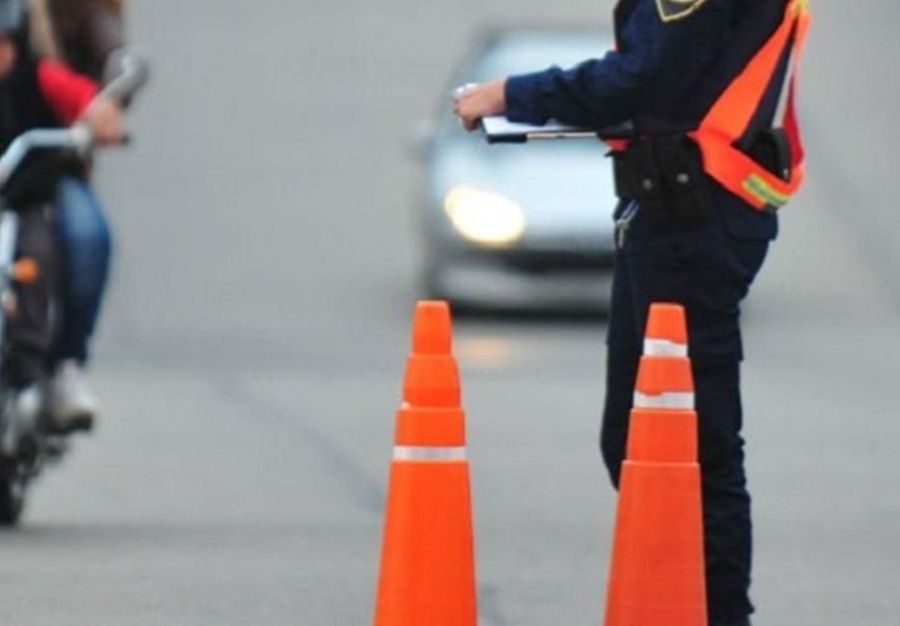 DOS MENORES DETENIDOS EN JESÚS MARÍA LUEGO DE UNA PERSECUCIÓN Y UN CHOQUE EN MOTOCICLETA
