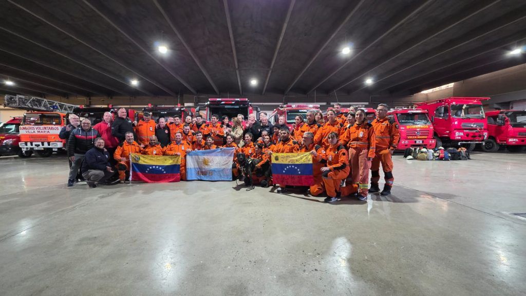 REGRESO A CASA: CÓRODBA RECIBIÓ A SUS RESCATISTAS TRAS LA MISIÓN HUMANITARIA EN VENEZUELA