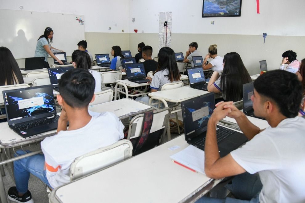 EDUCACIÓN IMPULSA LA FORMACIÓN PROFESIONAL EN LA ESCUELA SECUNDARIA PARA FORTALECER EL VPINCULO ENTRE LA EDUCACIÓN, EL TRABAJO Y LA PRODUCCIÓN