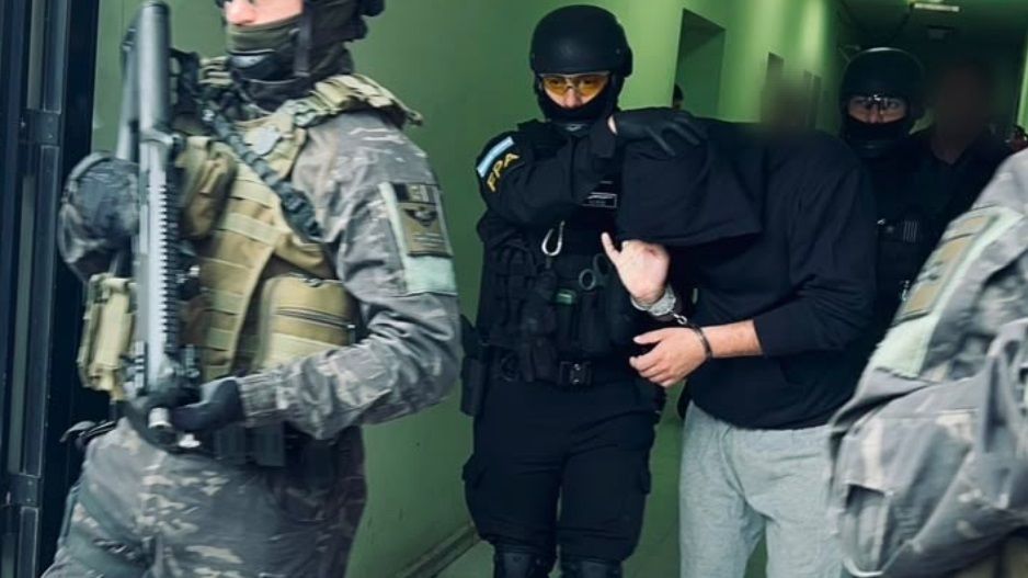SANTIAGO DEL ESTERO: FPA TRASLADÓ A CÓRDOBA A UN IMPUTADO POR COMERCIALIZACIÓN DE ESTUPEFACIENTES AGRAVADA