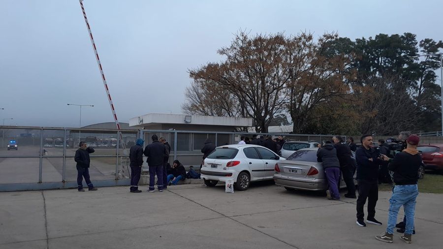 PARO SORPRESIVO EN LA EMPRESA FAM DEJA SIN COLECTIVOS INTERURBANOS AL NORTE CÓRDOBÉS