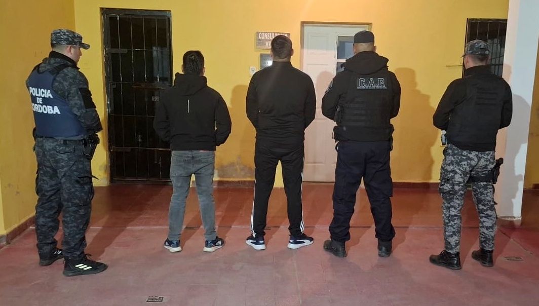 RÍO SECO: DETIENEN A DOS SUJETOS CON PEDIDO DE CAPTURA POR NARCOTRÁFICO