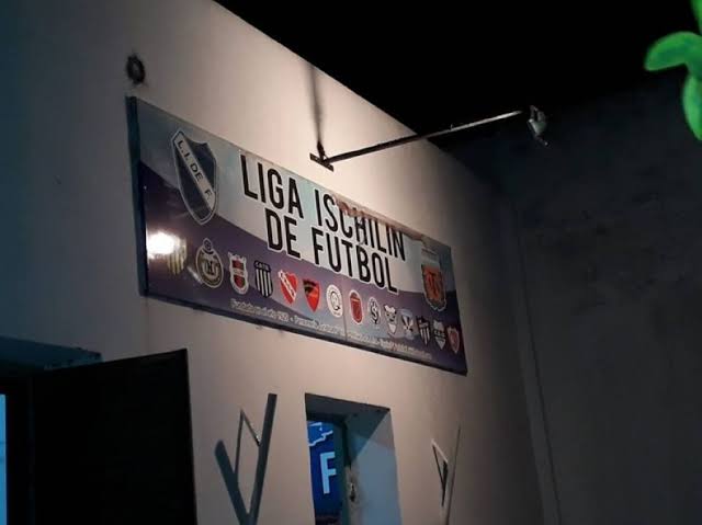 UNIÓN SALINAS DIO EL PRIMER GOLPE EN LA FINAL DE LA LIGA ISCHILÍN DE FÚTBOL
