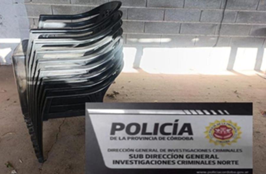 DETUVIERON A UN HOMBRE Y SECUESTRARON UN AUTO TRAS UN ALLANAMIENTO EN CRUZ DEL EJE
