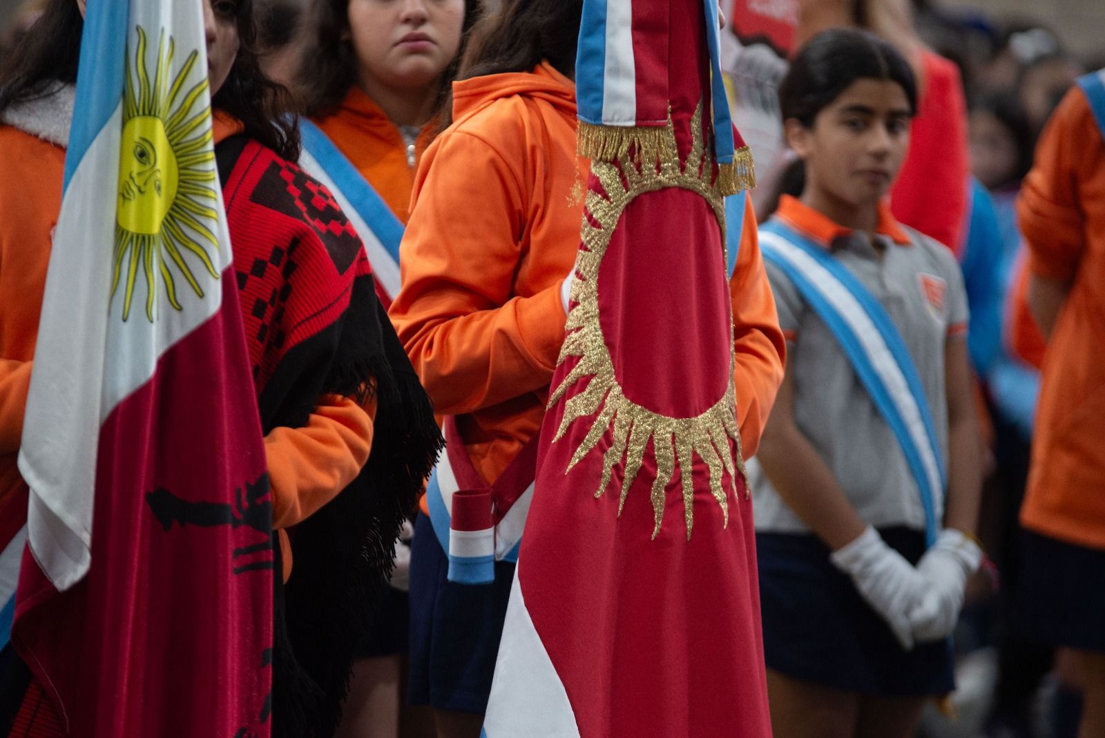 JESUS MARÍA VIVIÓ UN MOMENTO HISTÓRICO CON LA PRIMERA PROMESA A SU BANDERA