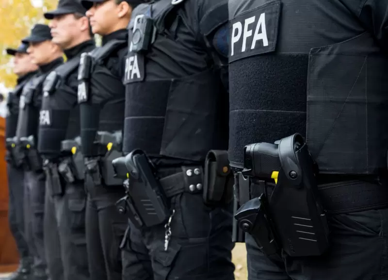 CÓRDOBA: DETUVIERON A DOS POLICÍAS FEDERALES ACUSADOS DE ROBAR MÁS DE 30 MILLONES DE PESOS EN UN FALSO ALLANAMIENTO