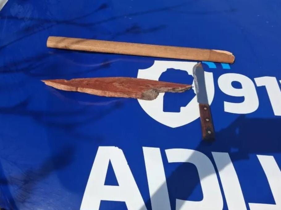 DRAMÁTICO OPERATIVO EN CRUZ DEL EJE: SE ATRINCHERÓ CON UN CUCHILLO TRAS DISCUTIR CON SU MADRE Y FUE DETENIDO