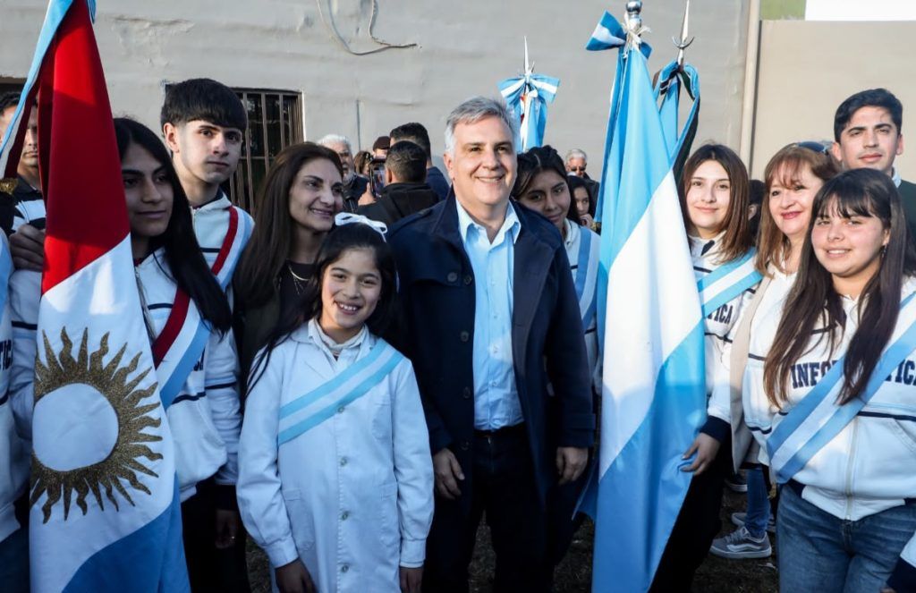 LLARYORA ANUNCIÓ OBRAS DE INFRAESTRUCTURA Y VIVIENDAS PARA TRES LOCALIDADES DEL DEPARTAMENTO ISCHILÍN