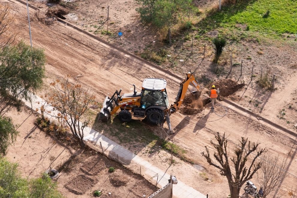 QUILINO Y VILLA QUILINO: AVANZA LA SEGUNDA ESTAPA DE LA OBRA DE PROVISIÓN DE AGUA PARA MÁS DE 11500 VECINOS