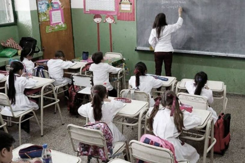 RETROCESO EN LAS AULAS: ARGENTINA CAE EN LAS PRUEBAS PISA 2025