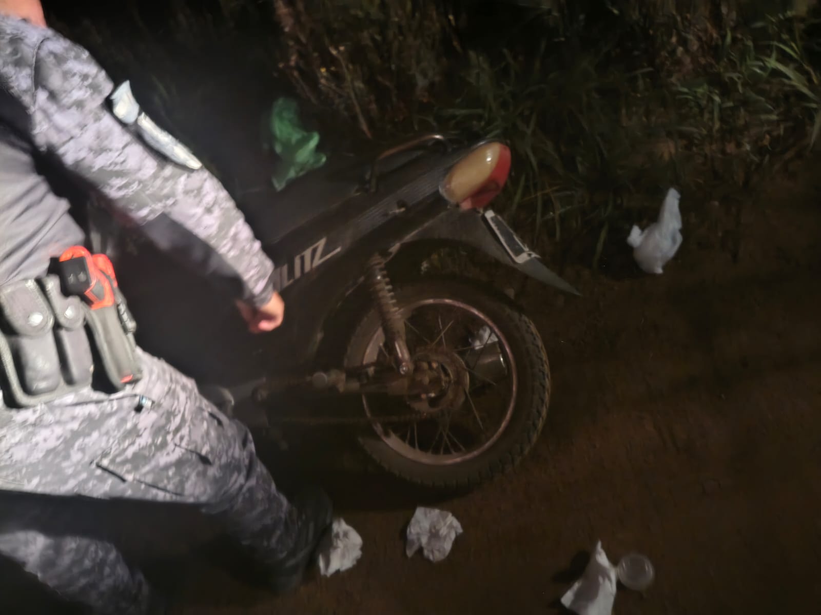 RECUPERAN TRES MOTOS ROBADAS Y DEMORAN A DOS MENORES TRAS CONTROLES POLICIALES