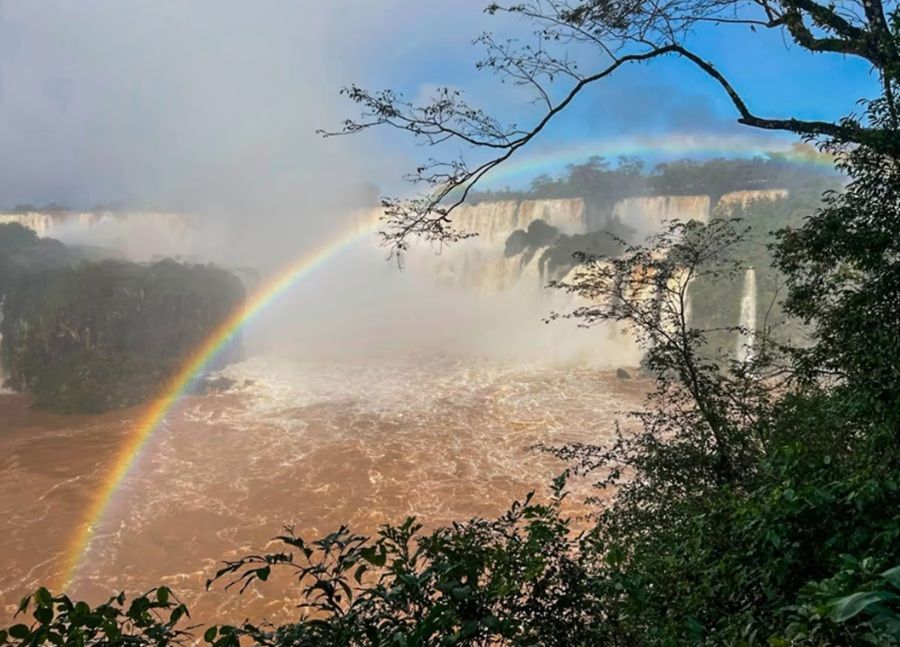 EL PARQUE NACIONAL IGUAZÚ NORMALIZA SUS ACTIVIDADES TRAS LA BAJA DEL RÍO